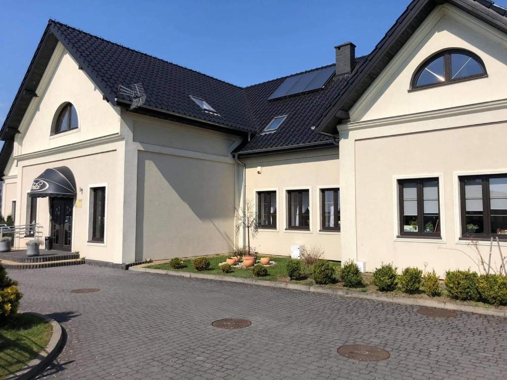 Pokoje Felix Slupsk Bagian luar foto