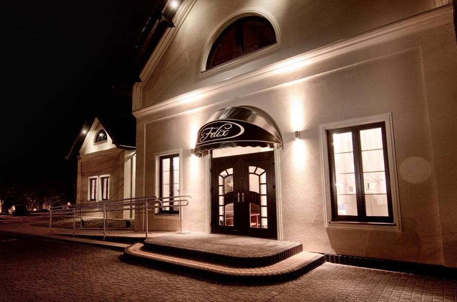 Pokoje Felix Slupsk Bagian luar foto